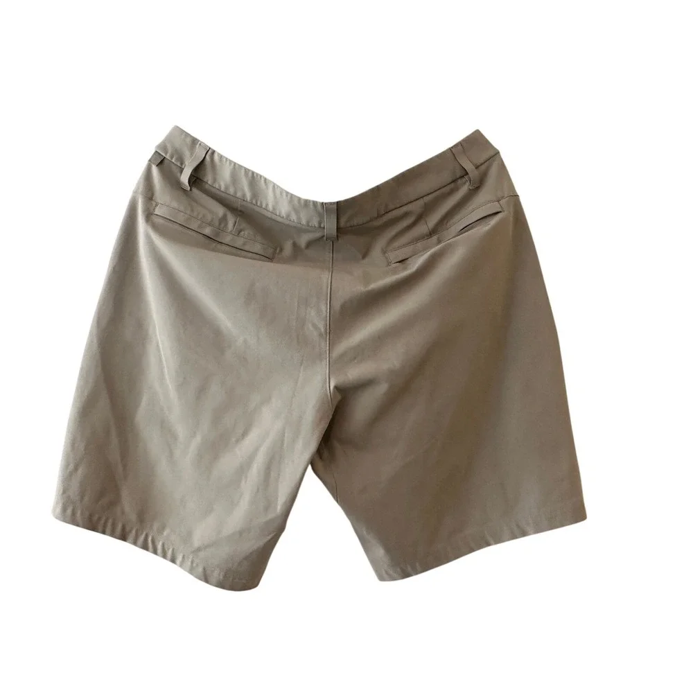 Lululemon Commission Short 9 Warpstreme‎ Light Grey Mens Size 36 tofino sand